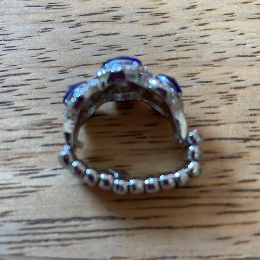 Ring - Picture 2 of 4